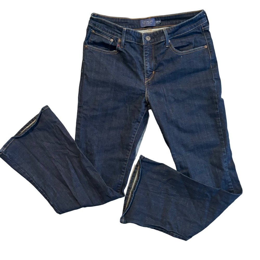 Womens Levis Demi Curve Classic Slim Leg Denim Jeans Size 12 / 31 Dark Wash